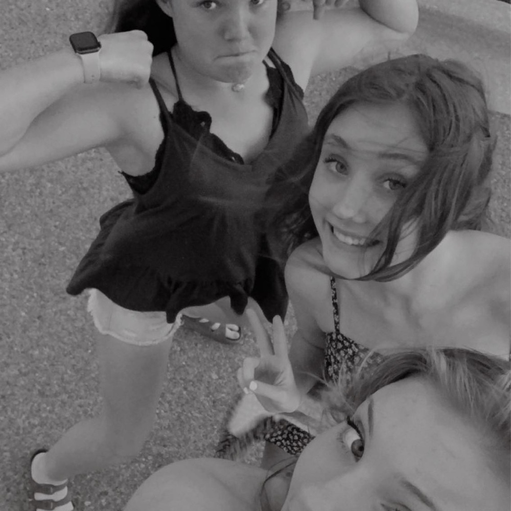 Meet your Posher, Raelee